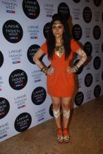 Zoa Morani at Day 2 of lakme fashion week 2012 in Grand Hyatt, Mumbai on 3rd March 2012 (221).JPG